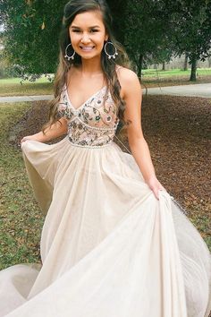 Chic Spaghetti Straps Low Back V Neck Prom Dress A Line Long Evening Dresses with Flowers cg6017