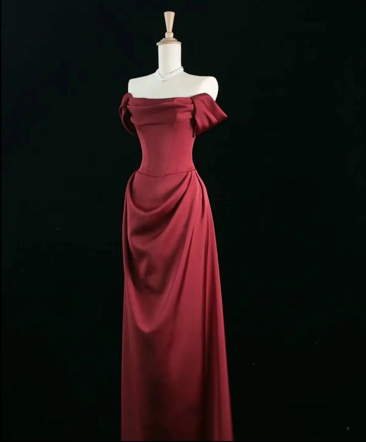 Elegant Off Shoulder Burgundy Prom Gown Evening Party Dress  cg25382