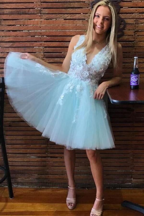 A-Line V Neck Tulle Short White Homecoming Dress   cg11356