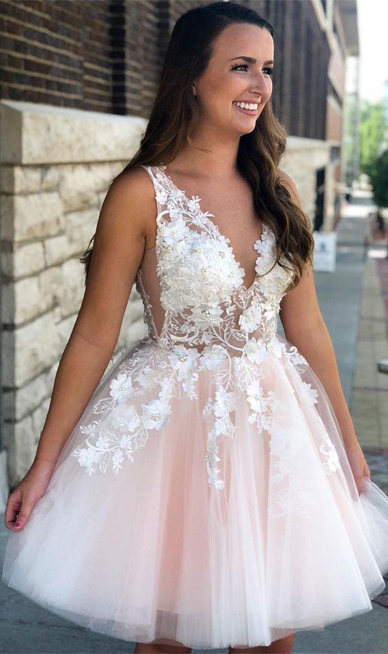 A-Line V Neck Tulle Short White Homecoming Dress   cg11356