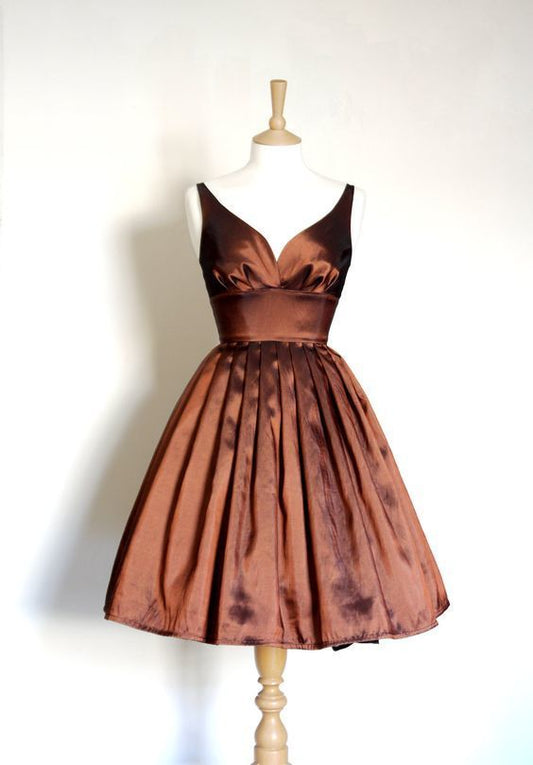 Taffeta Sweetheart Dress with Full Pleated Homecoming Dress    cg14431