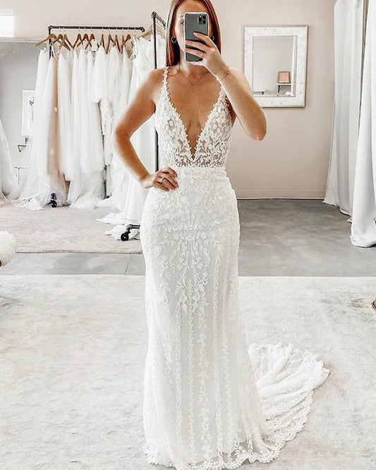 Deep V-neck Lace White Sheath Prom Dress   cg14552