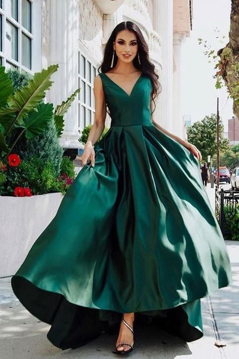 V-neckline eveing dress Dark Green Prom Dresses with Satin Skirt v-neck party dress cg1829