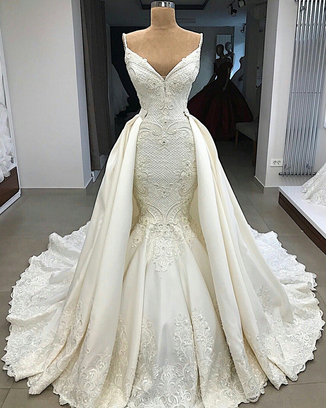 Mermaid Prom Dresses V Neck wedding gown     cg19104