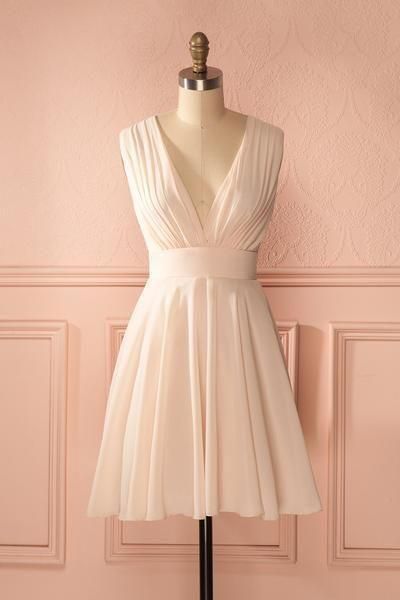 Deep V Neck Chiffon Homecoming Dress         cg23631