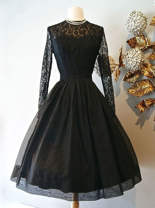 Vintage Style A-Line Knee-Length Long Sleeves Black Homecoming Dress With Lace           cg23633