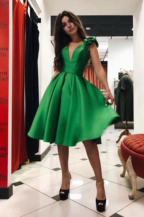 Knee Length Short Green Party Dress , Homecoming Dress  cg3548